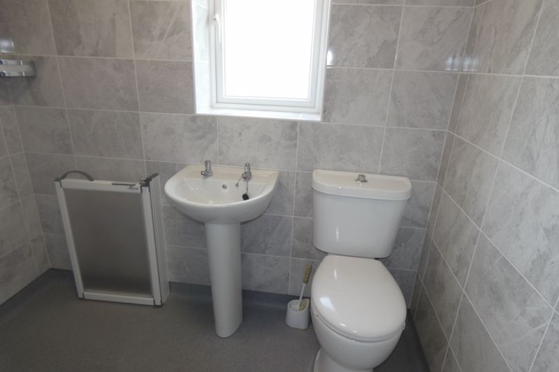 First floor Shower Room- click for photo gallery